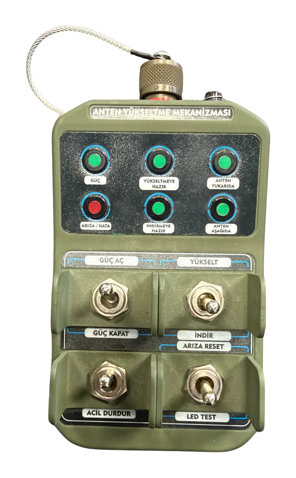 وحدة التحكم اليدوية السلكية العسكرية Mil-Drive HCU-400 من الأمام — مفاتيح التشغيل والرفع / الخفض وإيقاف الطوارئ واختبار LED